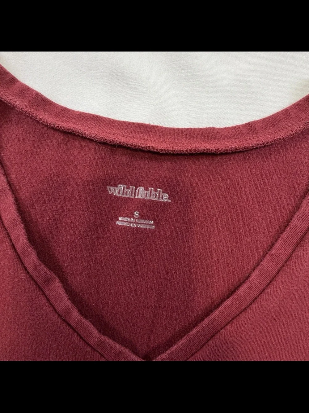 V-Neck Short Sleeve Top in Burgundy - Women